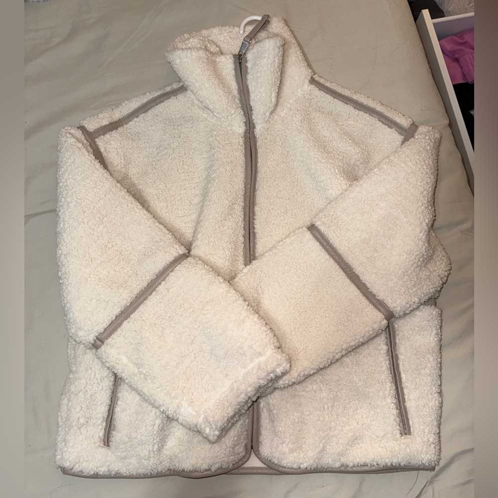 Abercrombie Off-White Sherpa Jacket